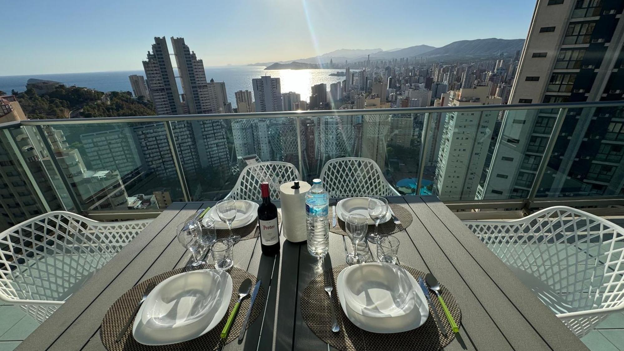 Highrise Apartment With Stunning Views From Private Balcony 85 貝尼多姆 外观 照片